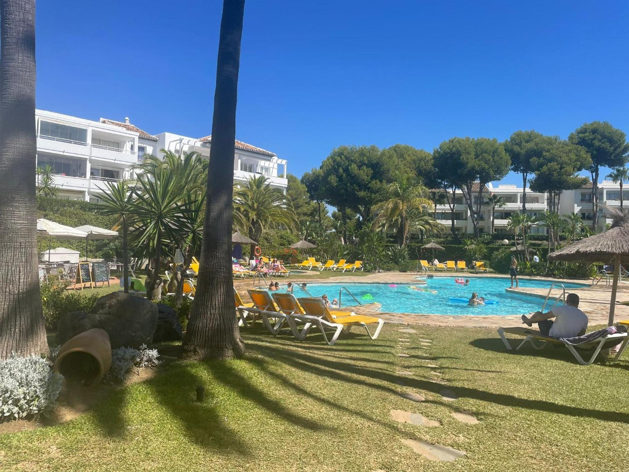 Apartamento Precioso Estudio En Zona Residencial Miraflores Málaga